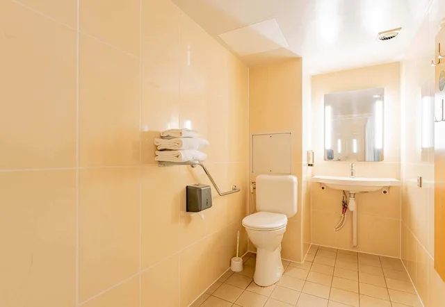 غرفة بسرير مزدوج لذوي الإعاقة، B&B HOTEL Boulogne-sur-Mer Saint-Martin 7/7