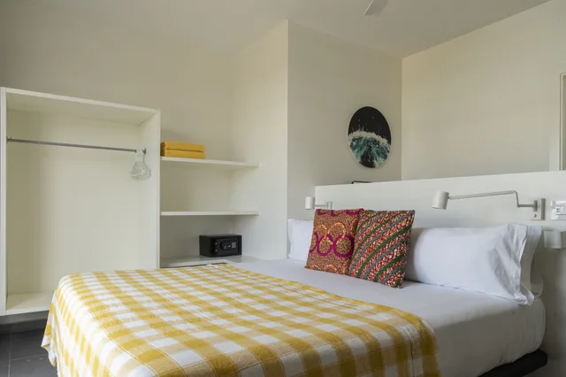 دوبلكس بسرير كوين وسرير بطابقين بإطلالة على الفناء بشرفة بغرفتي نوم، Buendia Corralejo Nohotel 1/3