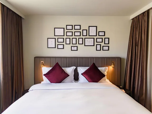 Maestro, Suite, King Bed, Sofa، Hotel Am Konzerthaus - MGallery Collection 1/5