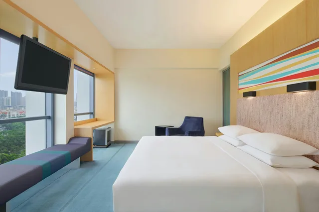 غرفة بسرير كينج، Aloft Nanhai Foshan 1/4