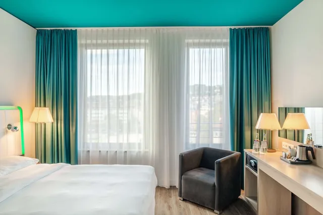 غرفة سوبيريور بسرير كينج في طابق مرتفع، Park Inn By Radisson Stuttgart 6/10
