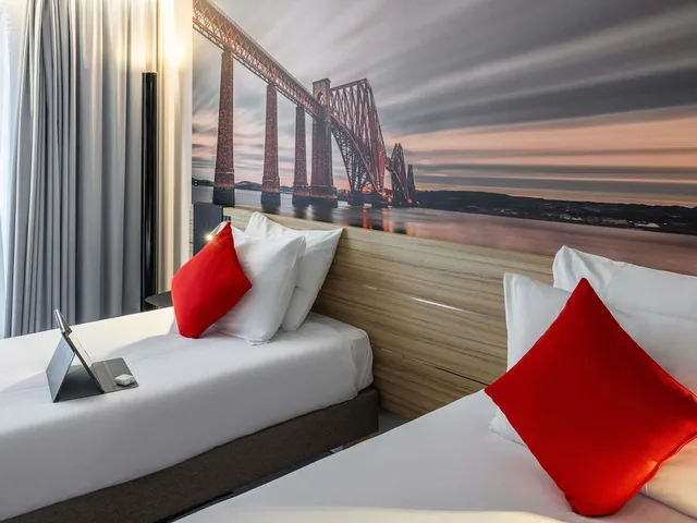 غرفة قياسية بسريرين منفصلين، NOVOTEL EDINBURGH CENTRE 5/9