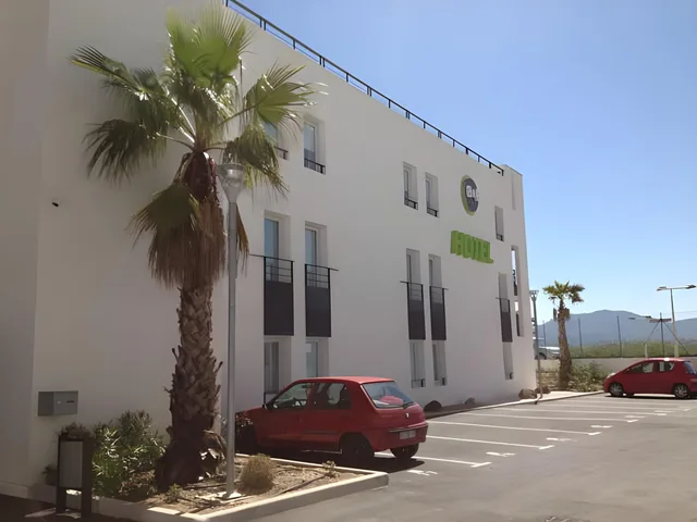 غرفة بسرير مزدوج أو سريرين منفصلين، B&B Hotel Cannes La Bocca Plage 1/1