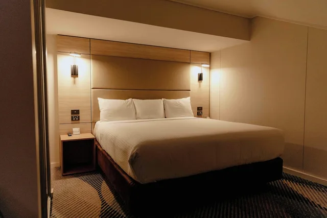 جناح تنفيذي بسرير كينج، NOVOTEL SYDNEY PARRAMATTA 3/10