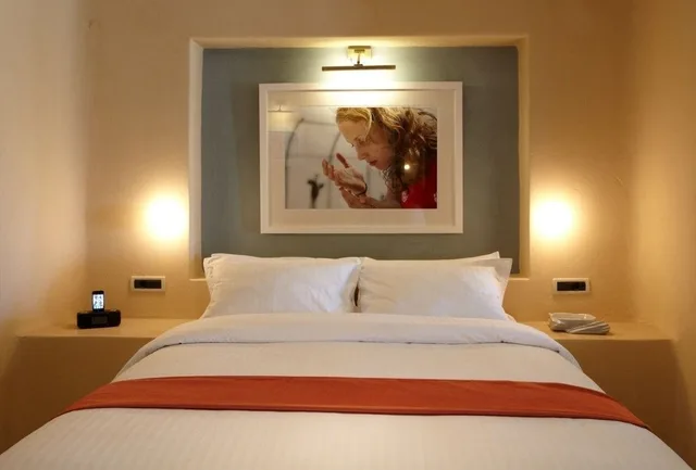 جناح استوديو تنفيذي بسرير كينج وسرير فردي بمسبح خاص، Voreina Gallery Suites 1/2