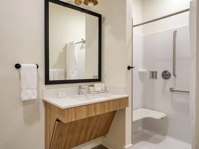 غرفة ديلوكس بسرير كوين لذوي الإعاقة، The Gilmore, an AvantStay Hotel 3/5