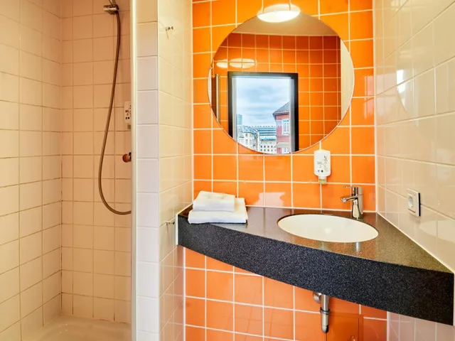 غرفة بسرير مزدوج، B&B Hotel Frankfurt Hbf 9/9