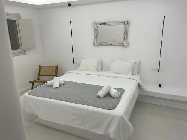 جناح عائلي بسريرين كينج بإطلالة جزئية على البحر، Santorini Dreams Villas 1/10