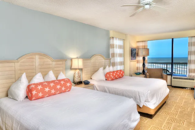 Superior, 2 Queen Beds, Ocean View, Kitchen, Bahama House 2/7