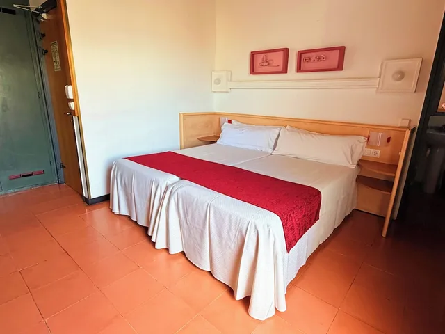 Standard, Twin Beds, Balcony, Xaine Park 6/10