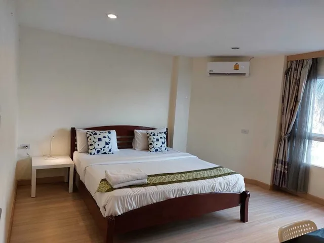 غرفة ديلوكس بسرير كينج، V Check Inn Sukhumvit 22 3/8