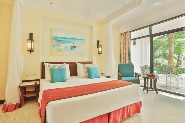 Pool Facing Room، Sarova Whitesands Beach Resort and Spa 3/4