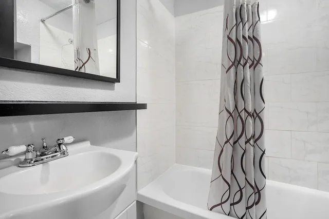 غرفة قياسية بسرير كينج، Avalon Hotel Downtown St Petersburg 5/6