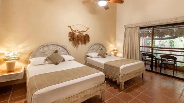 Standard, Double Bed, Street View، Hotel Colibri Beach 5/10