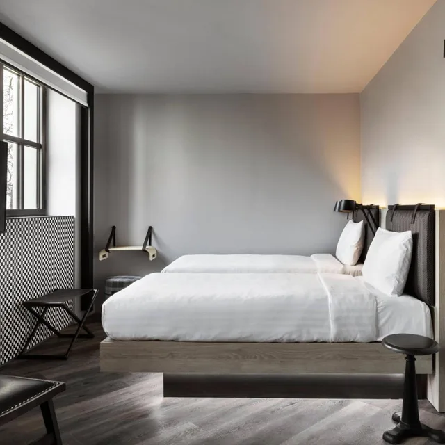 Moxy Sleeper, Guest Room, Twin Beds, Moxy Lille City 1/3