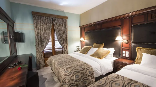غرفة ثلاثية بسرير مزدوج وسرير فردي، Hotel Kastraki 1/4