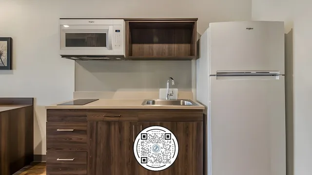 غرفة قياسية بسرير كوين، WoodSpring Suites Libertyville - Chicago 10/10