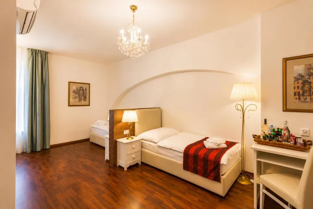 غرفة تنفيذية عائلية، Little King Hotel U Malvaze 3/10