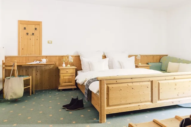 Room, Twin Beds, King Bed, Parkhotel Schachen 3/4