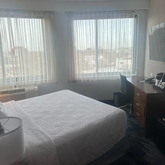 جناح بسرير كينج مع أريكة، Fairfield Inn Suites By Marriott New York Brooklyn 4/4