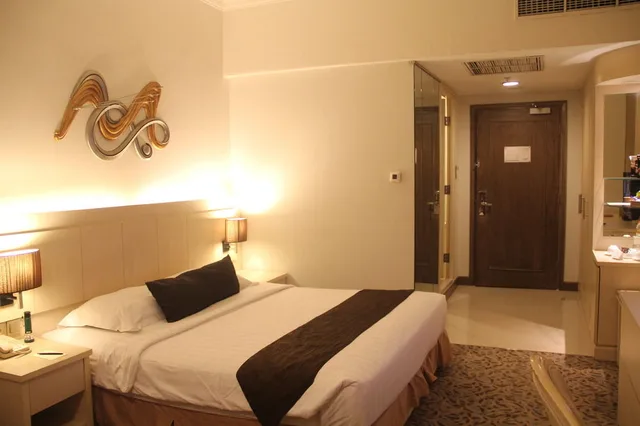 Superior, Double Bed, Verwood Hotel & Service Residence 2/4