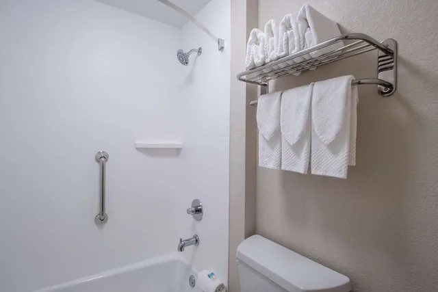 غرفة قياسية بسريرين كوين، Econo Lodge Inn & Suites Foley-North Gulf Shores 10/10