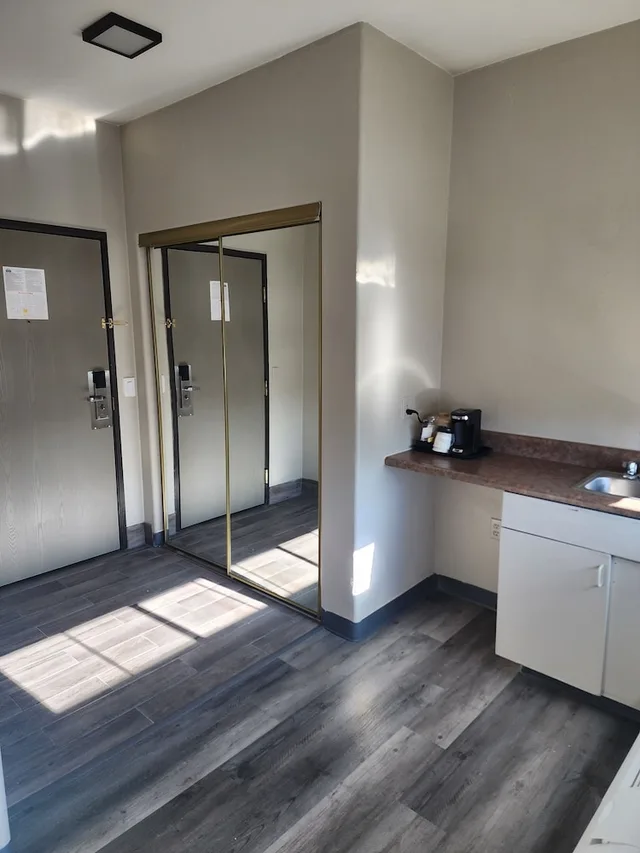 جناح ديلوكس بسرير كينج، Days Inn & Suites by Wyndham Tucson/Marana 8/8