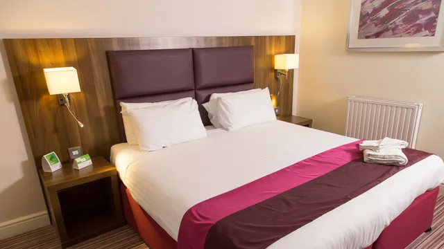 غرفة بسرير مزدوج لذوي الإعاقة، Holiday Inn Milton Keynes East M1 Jct 14 1/1