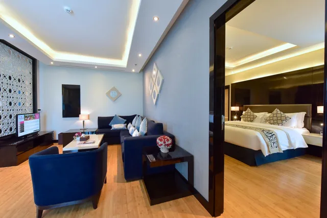 جناح بإطلالة على المسبح، Ramada Resort by Wyndham Manama Seef 1/3