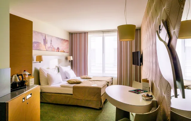 غرفة كلاسيكية بسرير مزدوج أو سريرين منفصلين مع سرير إضافي، Grandium Hotel Prague 5/10