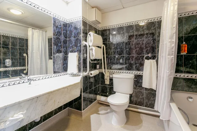 غرفة عائلية بسرير مزدوج، Cedar Court Hotel Harrogate 5/5