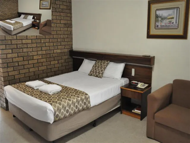Standard, Double Bed, ALBURY BURVALE MOTOR INN 2/2