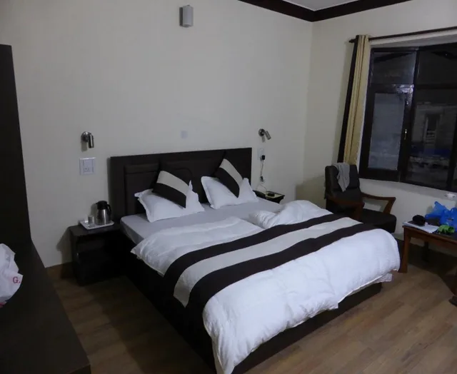 غرفة ديلوكس بسرير مزدوج بإطلالة على الجبل، Hotel Royal Ladakh 4/6