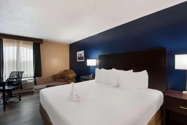 غرفة تنفيذية بسرير كينج، Best Western Springfield 1/5