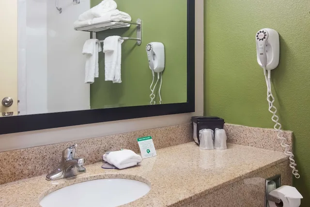 غرفة قياسية بسريرين مزدوجين، Best Western Dutch Valley Inn 3/3