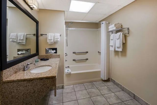 غرفة بسريرين كوين لذوي الإعاقة، Best Western Milton Inn 4/4