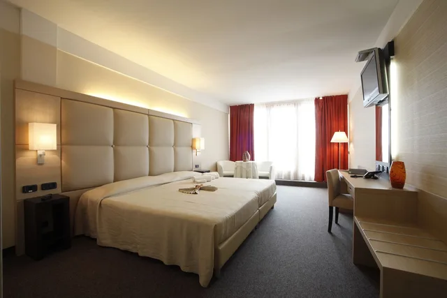 Junior Suite, Twin Beds, Terrace, Cocca Hotel Royal Thai SPA 1/2