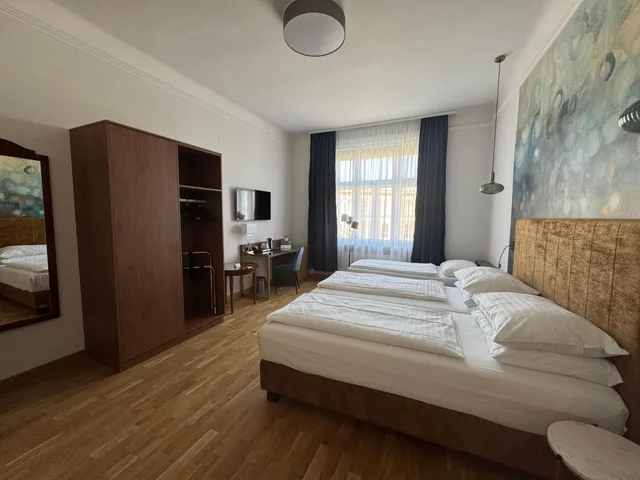 غرفة عائلية بسرير فردي، Hotel Secession an der Oper 6/10