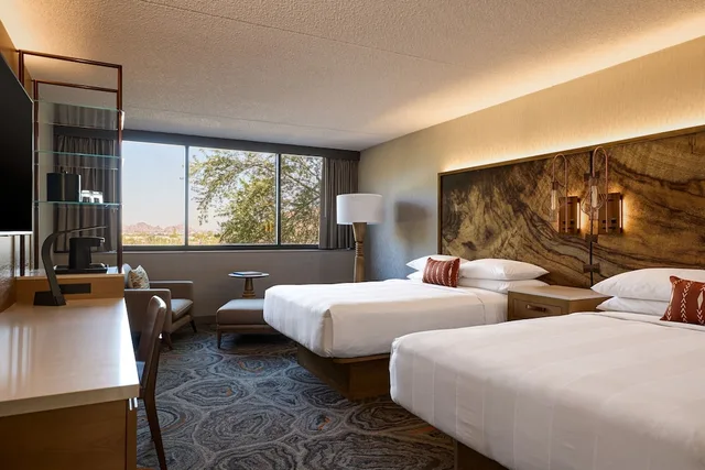 غرفة ديلوكس بسريرين كوين بشرفة، Phoenix Marriott Resort Tempe At the Buttes 1/10