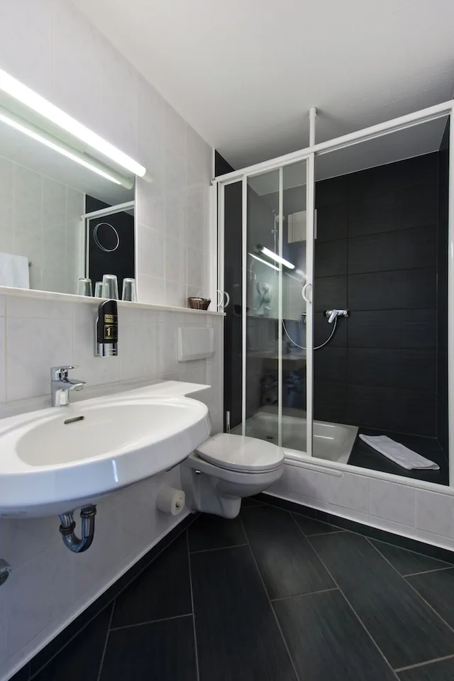 غرفة كومفورت بسرير كينج، Atrium Hotel Amadeus 4/4