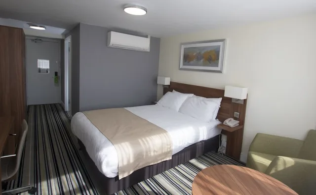غرفة قياسية بسرير مزدوج، Holiday Inn York 3/10