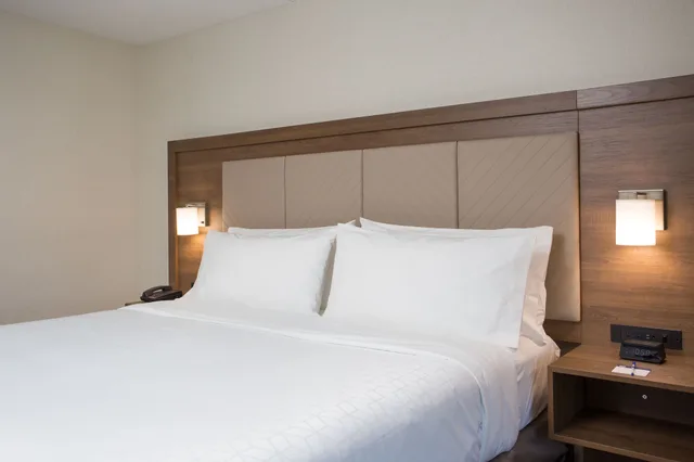 غرفة قياسية بسرير كينج لذوي الإعاقة، HOLIDAY INN EXPRESS CHELMSFORD 2/3