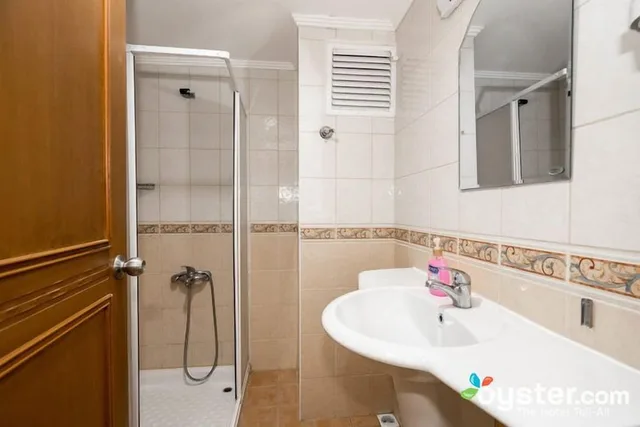 غرفة قياسية ثلاثية بثلاثة أسرّة، Miray Hotel 4/4