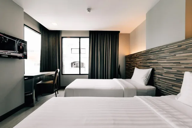 Modern, Deluxe, Double or Twin Bed, SPENZA HOTEL 5/10