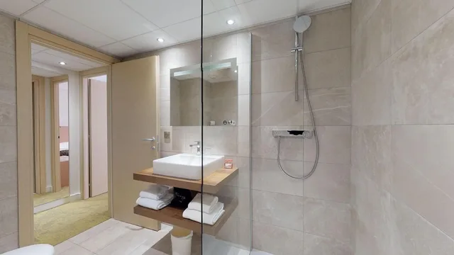 غرفة قياسية بسرير مزدوج، Hotel Le Rocher 5/7