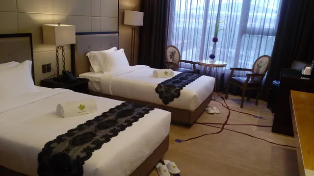 Deluxe, Twin Beds, Lotus Blu Hotel 2/2
