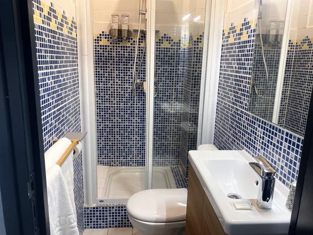 غرفة مفردة بسرير مزدوج، Citotel Le Chapon Fin 6/9