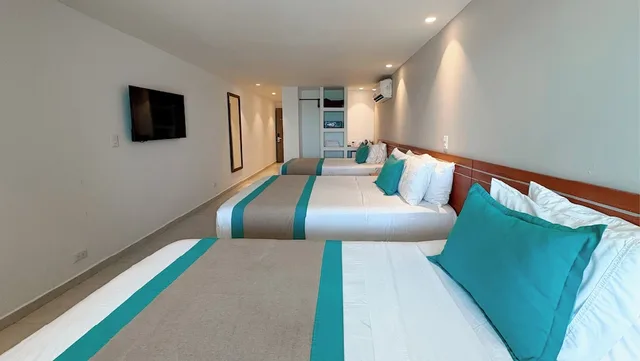 غرفة رباعية، Hotel Portobelo Boulevard 3/7