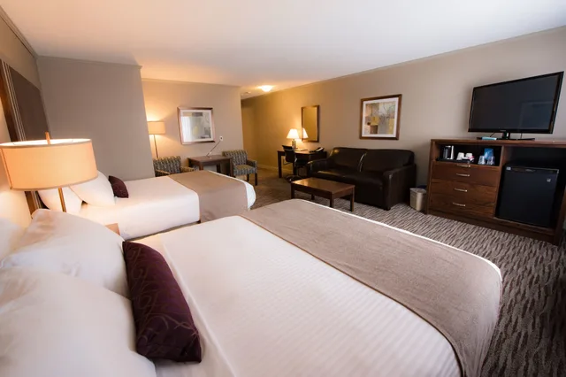 Standard, Multiple Beds, Sofa، Best Western Mountainview Inn 2/5