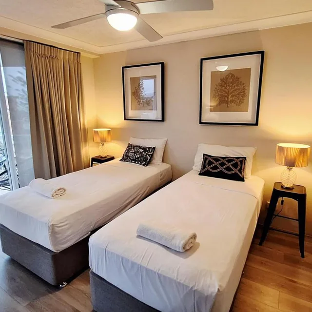 شقة ديلوكس بإطلالة على البحر بغرفتي نوم، The Ritz Resort 1/10